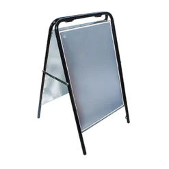 Gatuställ Sign Svart, magnetisk front, 50x70 cm