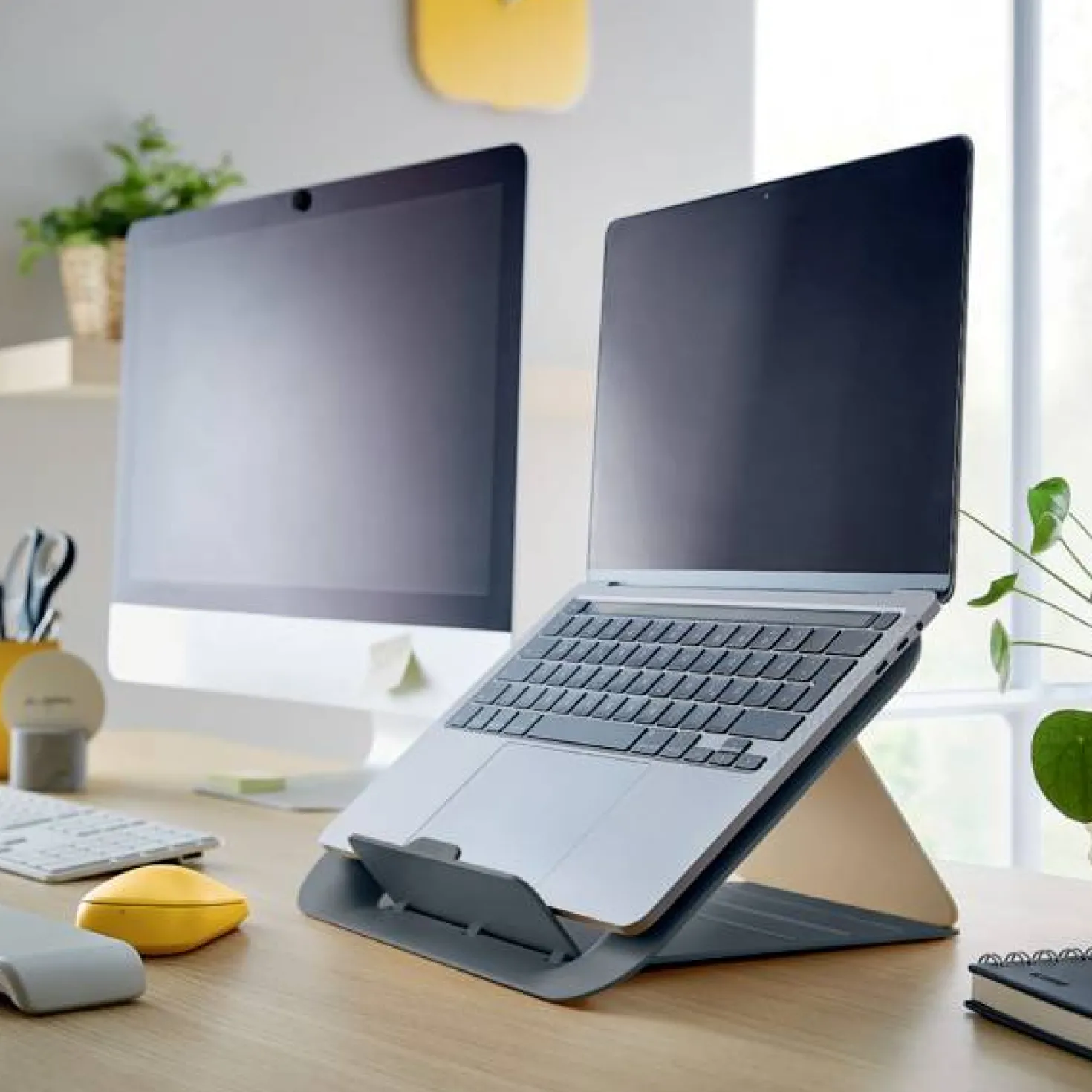 Laptopställ Leitz Cosy, grå, 13–17 tum, 4 höjdlägen