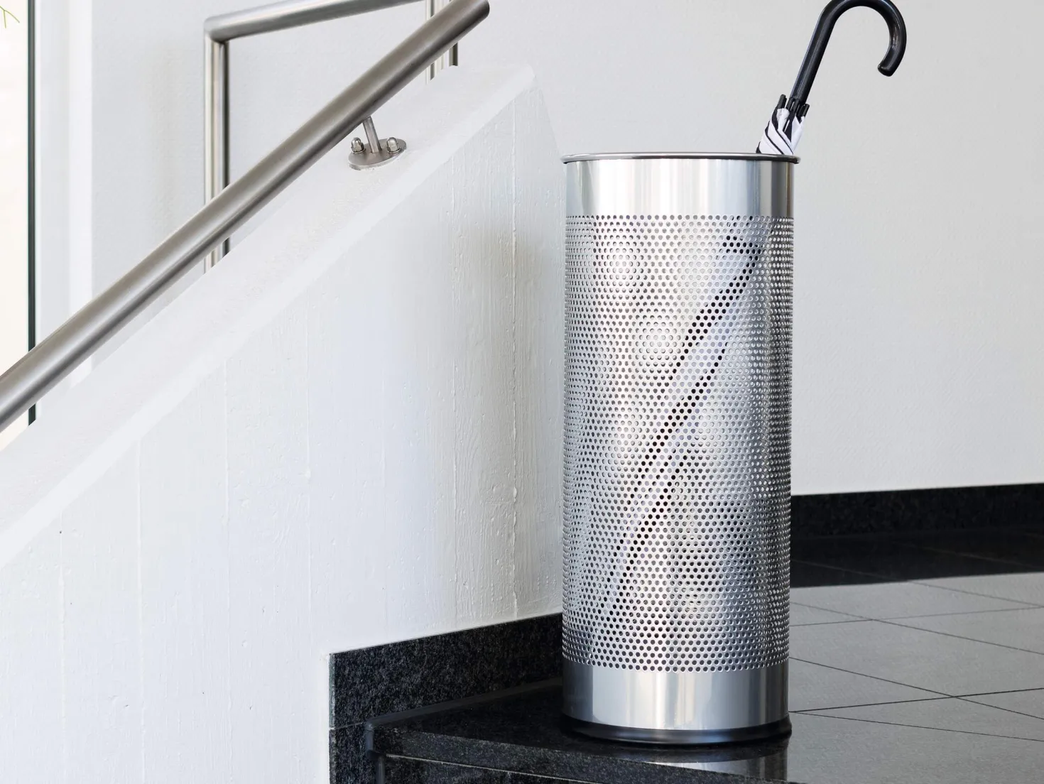 Paraplyställ Durable Silver, perforerad metall, rund