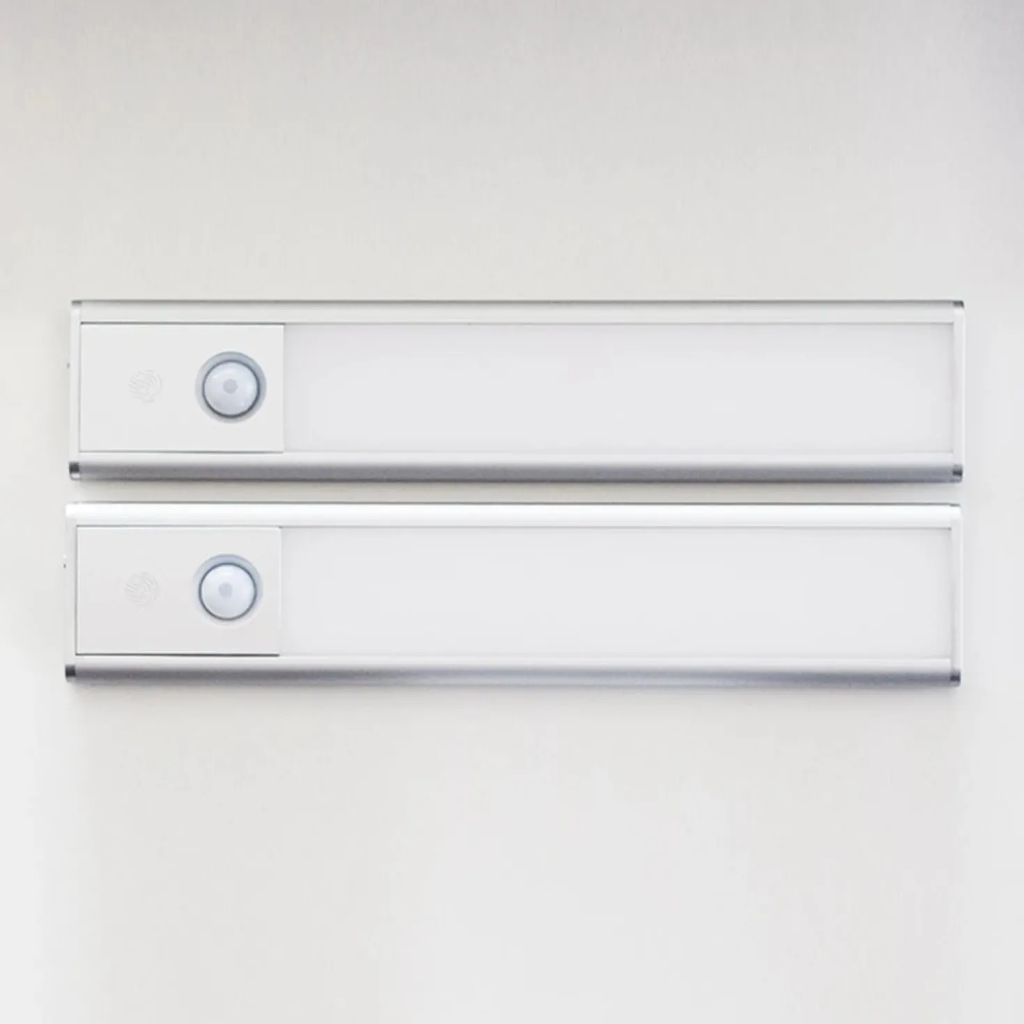 Sensorlampa Sunmatic LED Laddningsbar, 20 cm, silver, 2-pack